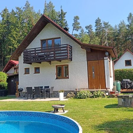 Chata Marecek - V Lesni Osade U Reky Luznice Skalice Buitenkant foto